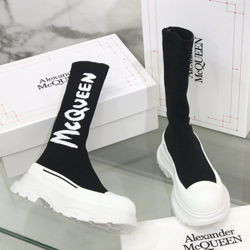 Alexander McQueen Women Shoes Sneakers Fashion Boots Design Luxury Brand Women's McQueen Graffiti Knit Tread Slick Boot in Black/white 708096W4U511041