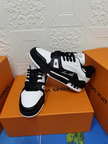 Louis Vuitton Womens Shoes Fashion Sneakers Design Luxury Brand LV TRAINER SNEAKER Mix of materials with Original Box 1A9JI9