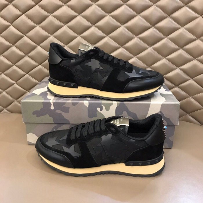 Valentino Men Shoes Fashion Design Luxury Brand ROCKRUNNER CAMOUFLAGE LAMINATED STUDDED SNEAKER with Original Box