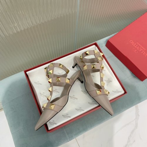 Valentino Women Shoes Mule Flip Flop Sandals ROMAN STUD CALFSKIN PUMP 40 MM with Original Box