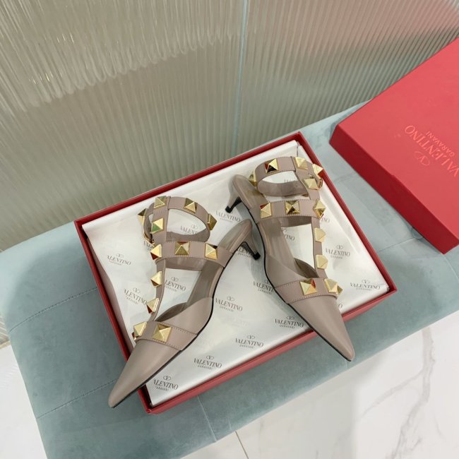 Valentino Women Shoes Mule Flip Flop Sandals ROMAN STUD CALFSKIN PUMP 40 MM with Original Box