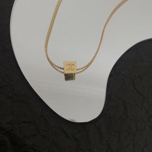 Chanel Luxury Womens Necklace