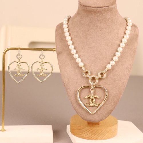 Chanel Luxury Womens Necklace
