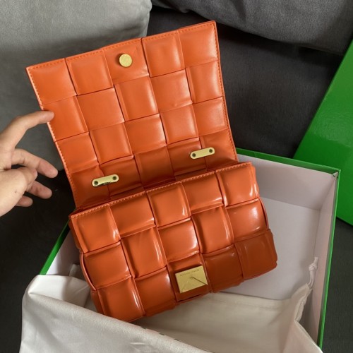Bottega Veneta Women Bags PADDED CASSETTE BAG with Original Box