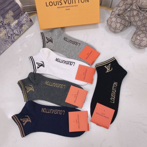 Louis Vuitton Socks 5 Pairs with Original Box Luxury Brand Breathable LV Sock