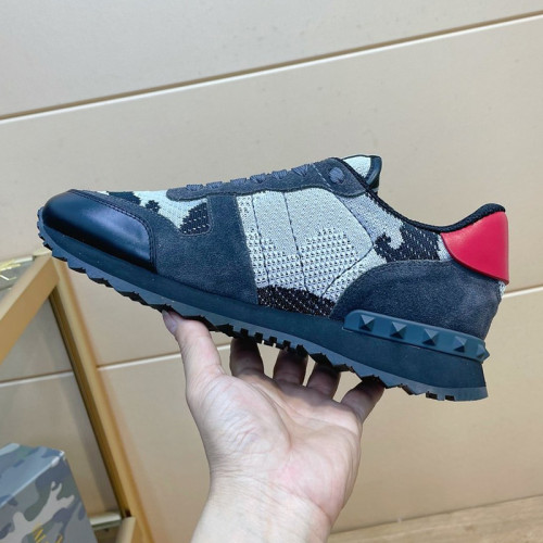 Valentino Men Shoes Fashion Design Luxury Brand ROCKRUNNER CAMOUFLAGE LAMINATED STUDDED SNEAKER with Original Box