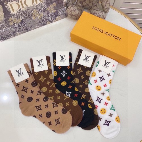 Louis Vuitton Socks 5 Pairs with Original Box Luxury Brand Breathable LV Sock