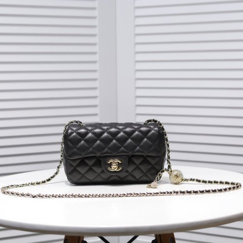 Chanel Womens Bags Crossbody Bag Flap Bag Lambskin & Gold-Tone Metal