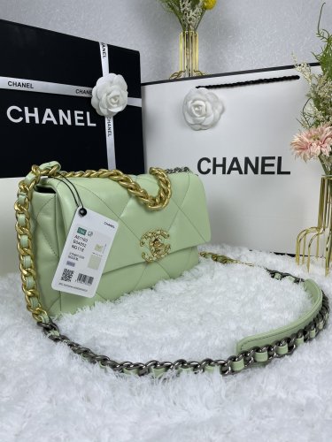 Chanel Womens Bags Shoulder Messenger Bags Chanel 19 Flap Bag Luxury Brand with Original Box