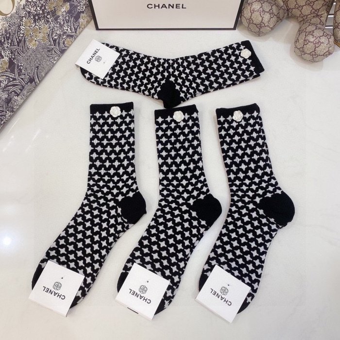 Chanel Socks 4 Pairs with Original Box Luxury Brand Breathable Chanel Sock