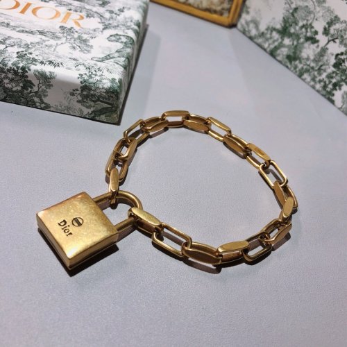 Dior Luxury Womens Bracelet
