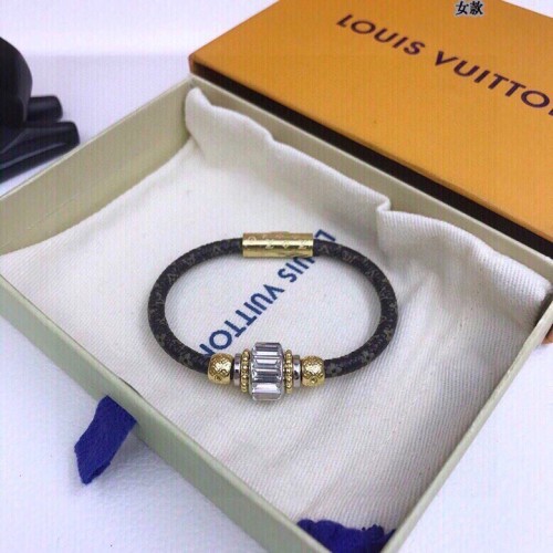 Louis Vuitton Luxury Men Womens Bracelet M6771E