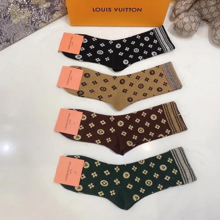 Louis Vuitton Socks 4 Pairs with Original Box Luxury Brand Breathable LV Sock