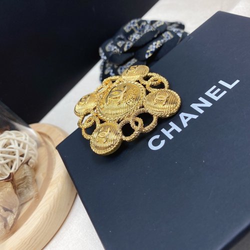 Chanel Luxury Womens Brooche YA045