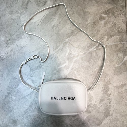 Balenciag Womens Bags Everyday Small Camera Bag