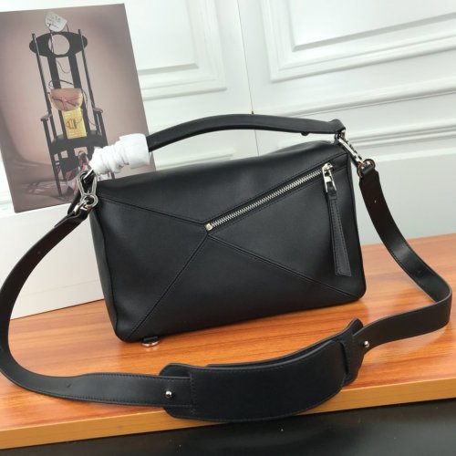 Loewe Womens Bag Puzzle Bag in Soft Grained Calfskin