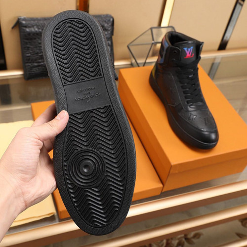 Louis Vuitton Men Shoes Fashion Type Luxury Brand Casual Style