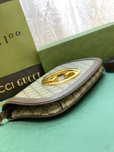 Gucci Womens Bags Shoulder Messenger Bag Luxury Brand Gucci Blondie shoulder bag in beige and ebony Supreme with Original Box 699268 K9GSG 8358