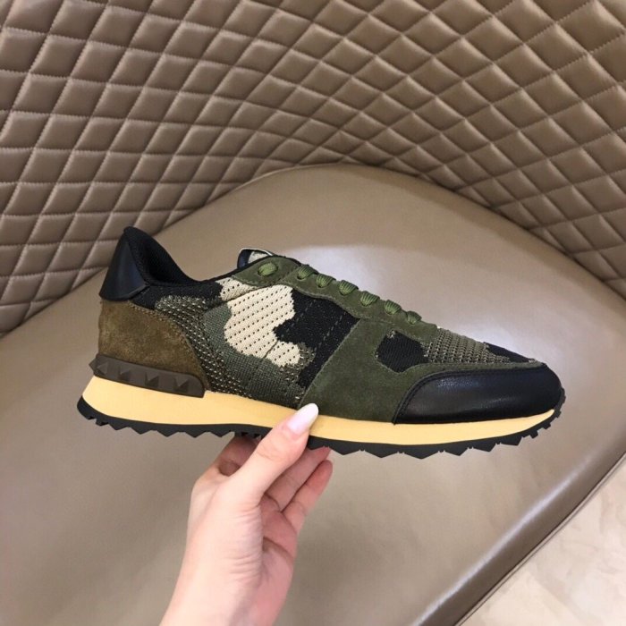 Valentino Men Shoes Fashion Design Luxury Brand ROCKRUNNER CAMOUFLAGE LAMINATED STUDDED SNEAKER with Original Box