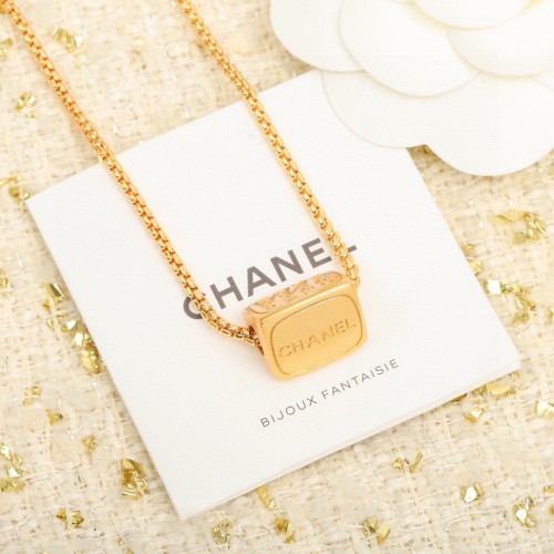 Chanel Luxury Womens Necklace