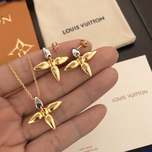 Louis Vuitton Luxury Womens Necklace Earrings