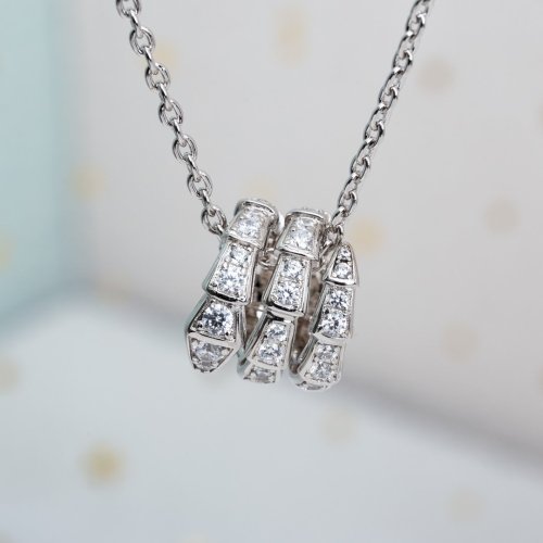 Bvlgari Luxury Womens Necklace Serpenti Viper