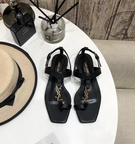 Saint Laurent YSL Womens Shoes CASSANDRA FLAT SANDALS IN SMOOTH LEATHER WITH GOLD-TONE MONOGRAM 664520DWETT1000