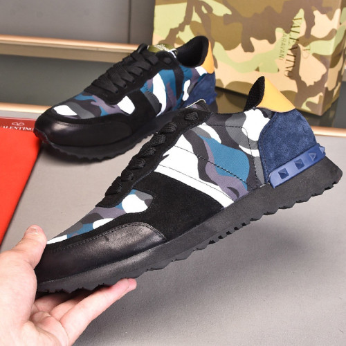 Valentino Men Shoes Fashion Design Luxury Brand ROCKRUNNER CAMOUFLAGE LAMINATED STUDDED SNEAKER with Original Box