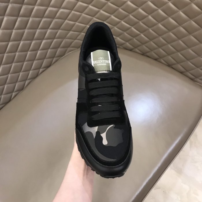 Valentino Men Shoes Fashion Design Luxury Brand ROCKRUNNER CAMOUFLAGE LAMINATED STUDDED SNEAKER with Original Box