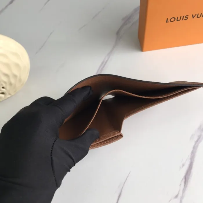 Louis Vuitton Men Bag Wallet