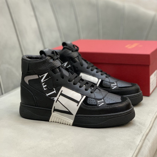 Valentino Men Shoes Fashion Design Luxury Brand Gumboy Sneakers Boots with Original Box