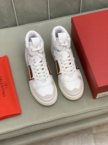 Valentino Men Shoes Fashion Design Luxury Brand Gumboy Sneakers Boots with Original Box