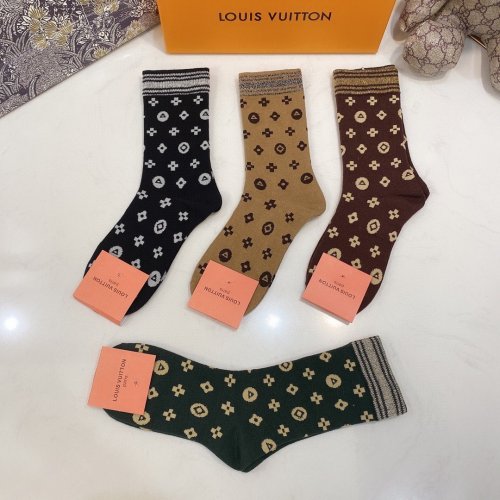 Louis Vuitton Socks 4 Pairs with Original Box Luxury Brand Breathable LV Sock
