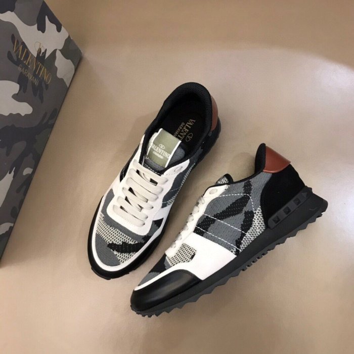 Valentino Men Shoes Fashion Design Luxury Brand ROCKRUNNER CAMOUFLAGE LAMINATED STUDDED SNEAKER with Original Box