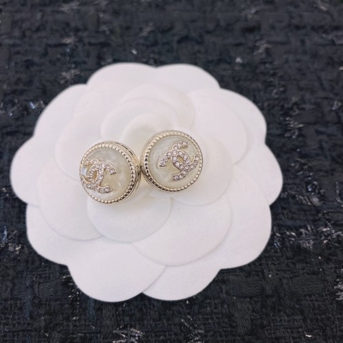 Chanel Luxury Womens Earrings CE033