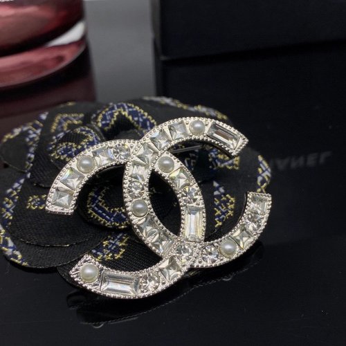 Chanel Luxury Womens Brooches