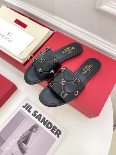 Valentino Women Shoes Mule Flip Flop Sandals ROMAN STUD SLIDE SANDAL IN QUILTED NAPPA with Original Box Luxury Brand