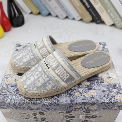 Dior Women Shoes Luxury Brand Design Dior Granville Mule Dior Oblique Embroidered Cotton with Original Box