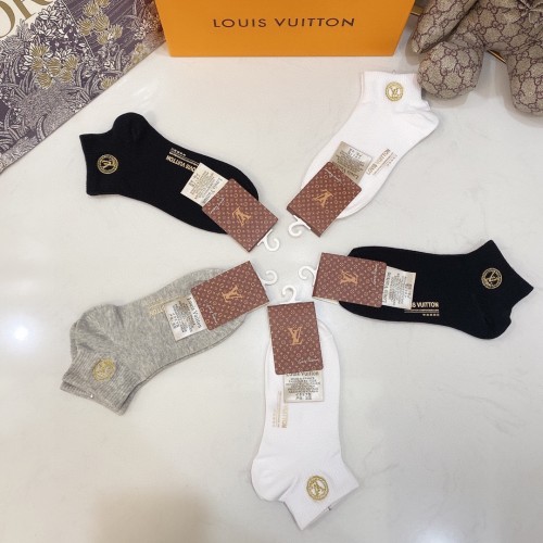 Louis Vuitton Socks 5 Pairs with Original Box Luxury Brand Breathable LV Sock