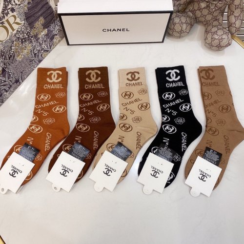 Chanel Socks 5 Pairs with Original Box Luxury Brand Breathable Chanel Sock