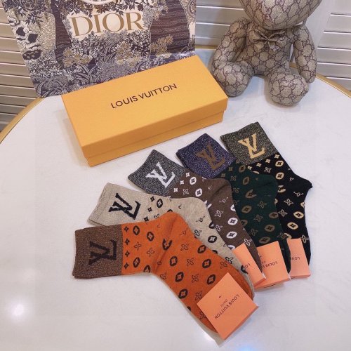 Louis Vuitton Socks 5 Pairs with Original Box Luxury Brand Breathable LV Sock