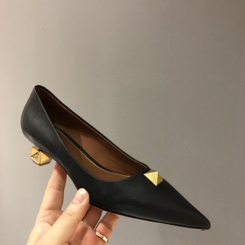 Valentino Womens Shoes Mid Heel Pumps 4.5cm
