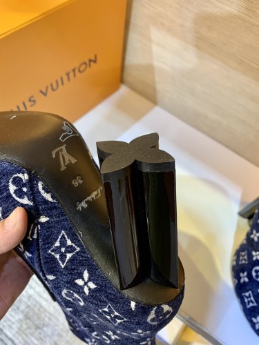 Louis Vuitton Womens Shoes Fashion Ankle Boots Luxury Brand SILHOUETTE ANKLE BOOT with Original Box 1A9PY6