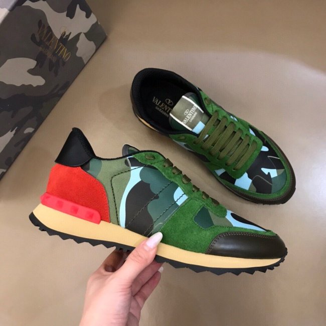 Valentino Men Shoes Fashion Design Luxury Brand ROCKRUNNER CAMOUFLAGE LAMINATED STUDDED SNEAKER with Original Box