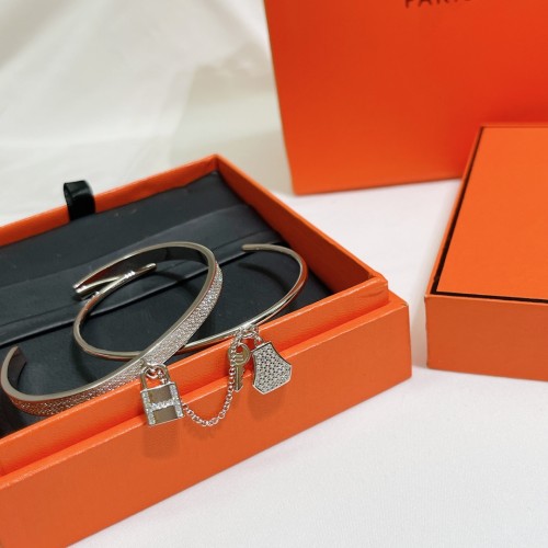Hermes Luxury Womens Bracelet AA559