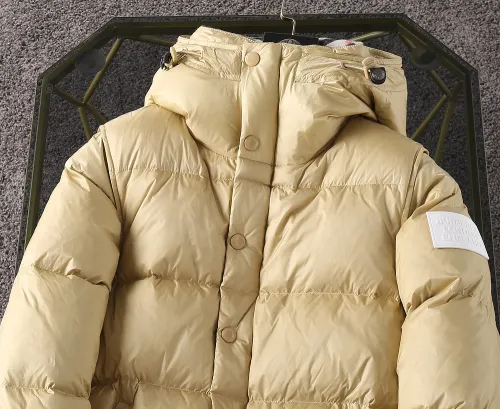 Burberry Design Mens Womens Winter Windprood Down Jackets Keep Warm 90% White Duck Down