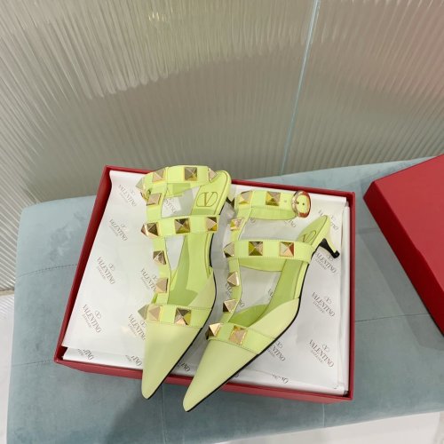 Valentino Women Shoes Mule Flip Flop Sandals ROMAN STUD CALFSKIN PUMP 40 MM with Original Box