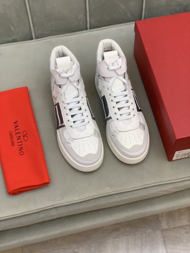 Valentino Men Shoes Fashion Design Luxury Brand Gumboy Sneakers Boots with Original Box