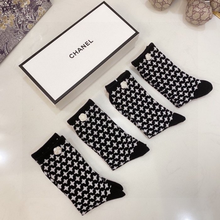 Chanel Socks 4 Pairs with Original Box Luxury Brand Breathable Chanel Sock