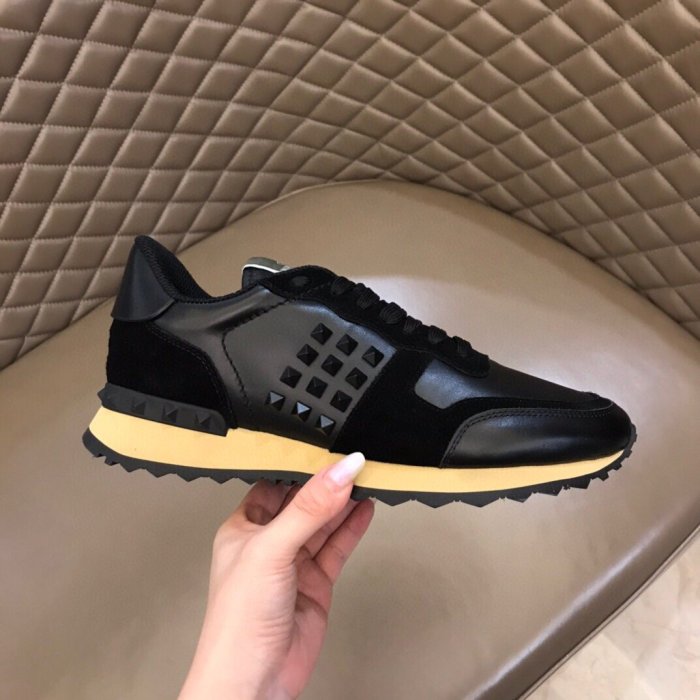 Valentino Men Shoes Fashion Design Luxury Brand ROCKRUNNER CAMOUFLAGE LAMINATED STUDDED SNEAKER with Original Box